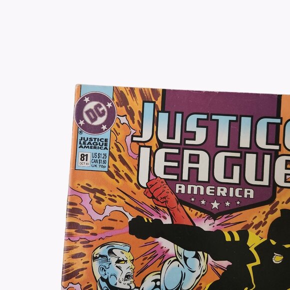 DC Justice League #81 1993 Comic Book Collector Bagged Boarded - Picture 2 of 3